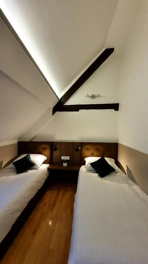 *** Pensión Petkovsek Rooms And Apartments Liubliana Eslovenia